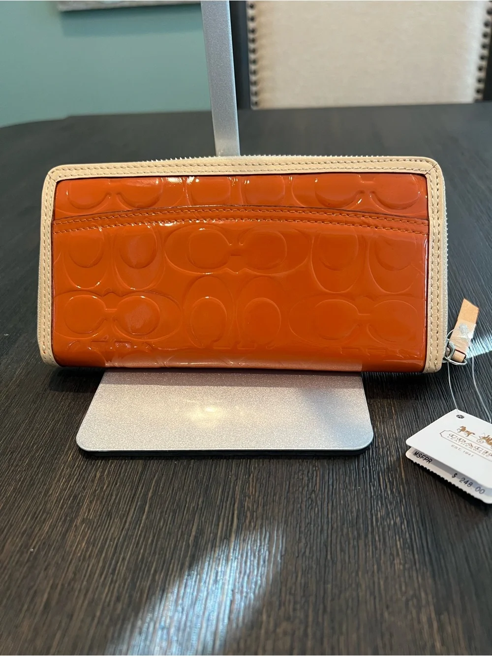 NWT Signature Accordion Zip Around Wallet in Orange